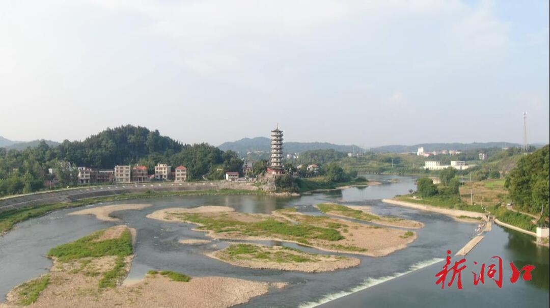 黄桥镇：严格落实河长制 开展常态化巡河