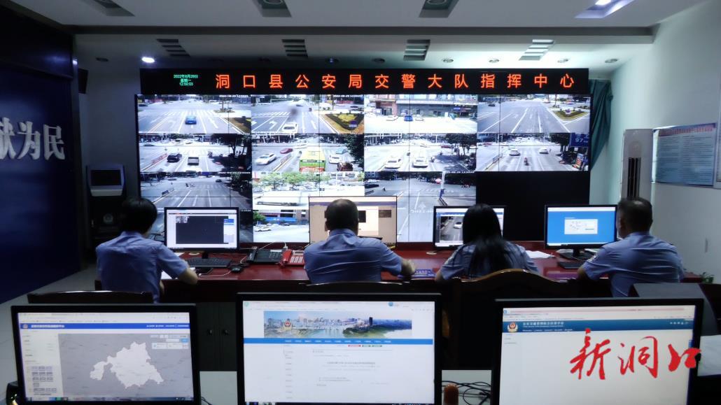洞口：三车“组团”遮挡号牌逃避超限检测被查