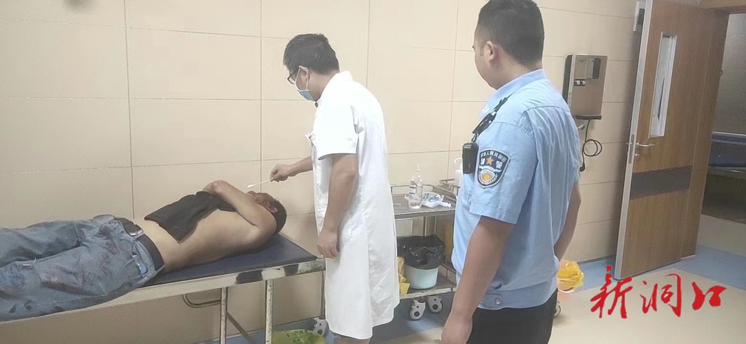 【百日行动】男子深夜突发疾病，民警救助化险为夷