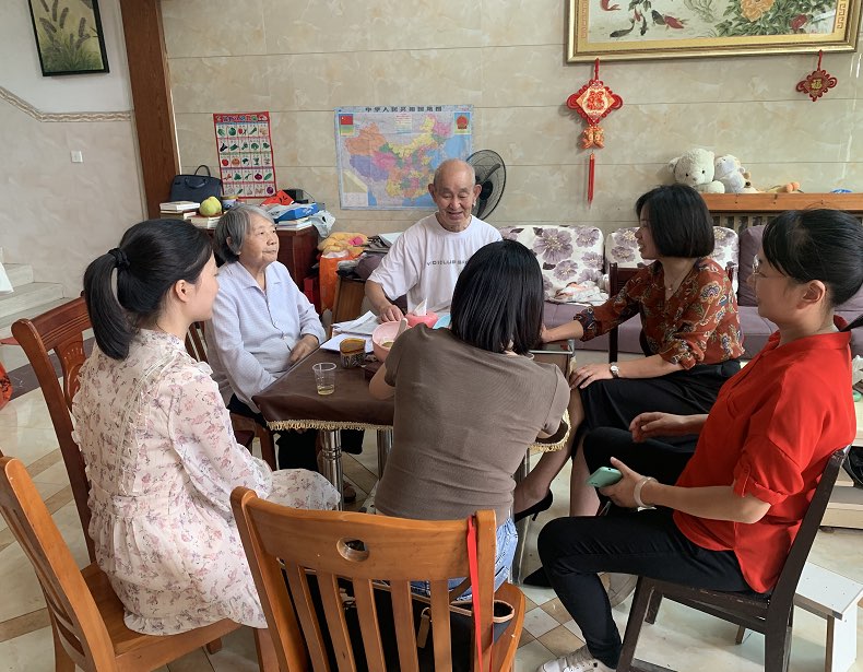 敬老爱老 情暖桑榆|洞口县妇联开展重阳走访慰问活动