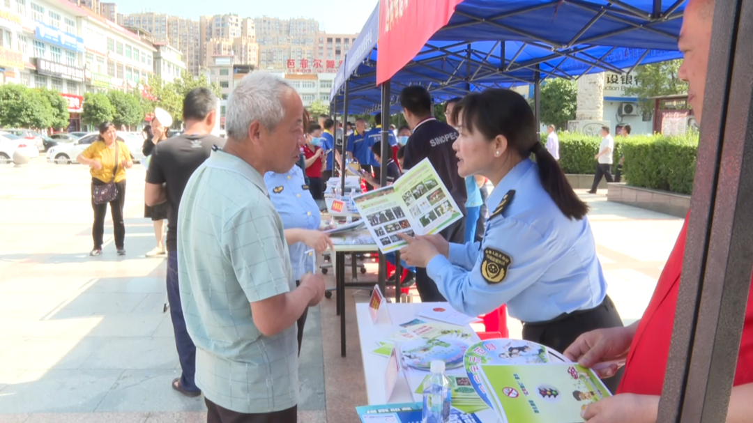 县市场监督管理局开展世界计量日宣传和计量健康惠民生志愿服务活动