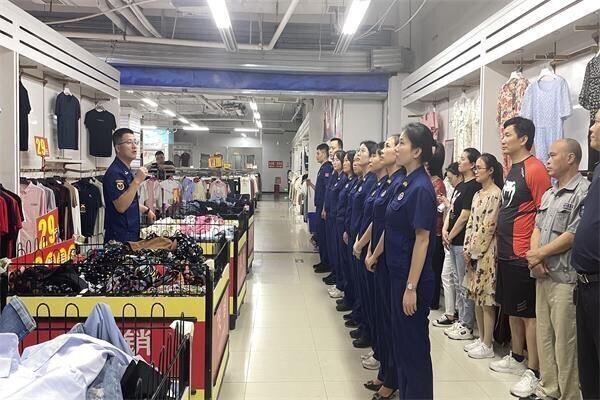 洞口县消防救援大队借力“安全生产月”开展人员密集场所教学培训式检查