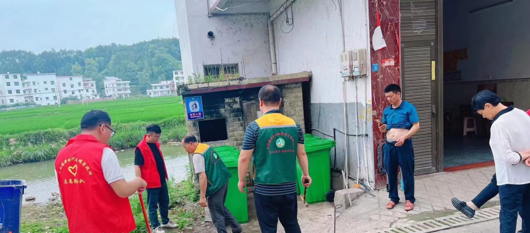 石柱镇塘湾村：扎实推进人居环境整治工作