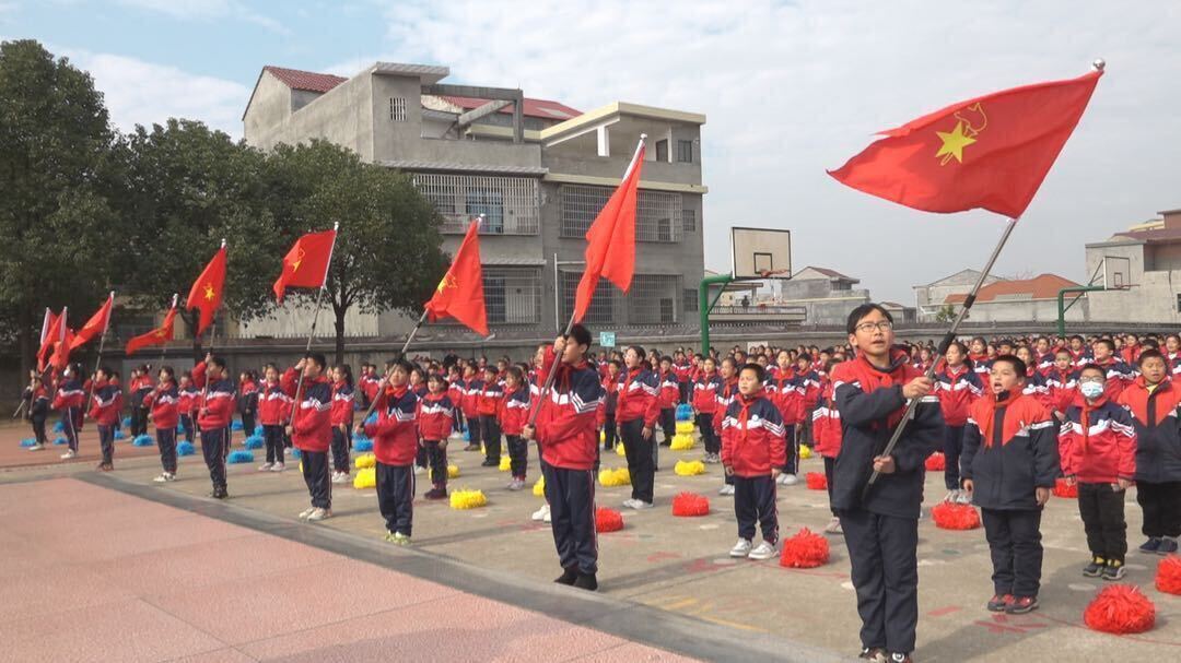县教育局开展2023年全县中小幼学校  “阳光大课间”评比活动