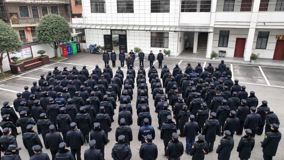 洞口县城管局：用“暖心”服务 换取群众“贴心”点赞
