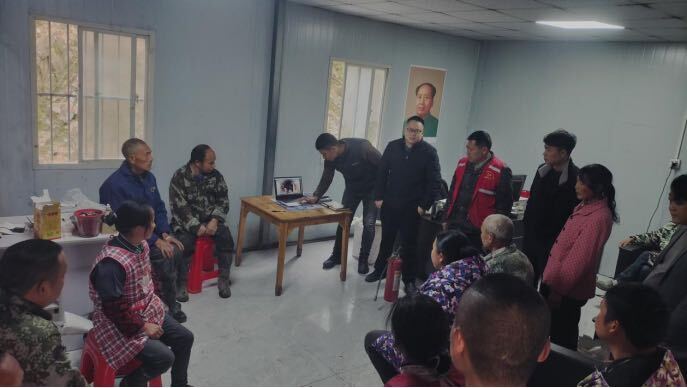 大屋瑶族乡：送安全知识进企业 共创民族团结进步新局面
