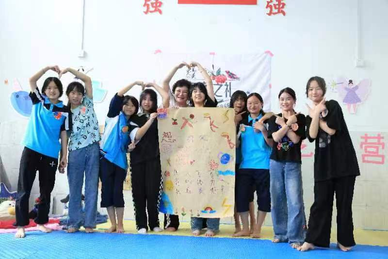 桐山乡：“洞口妈妈”志愿服务，筑牢儿童成长“安全营”