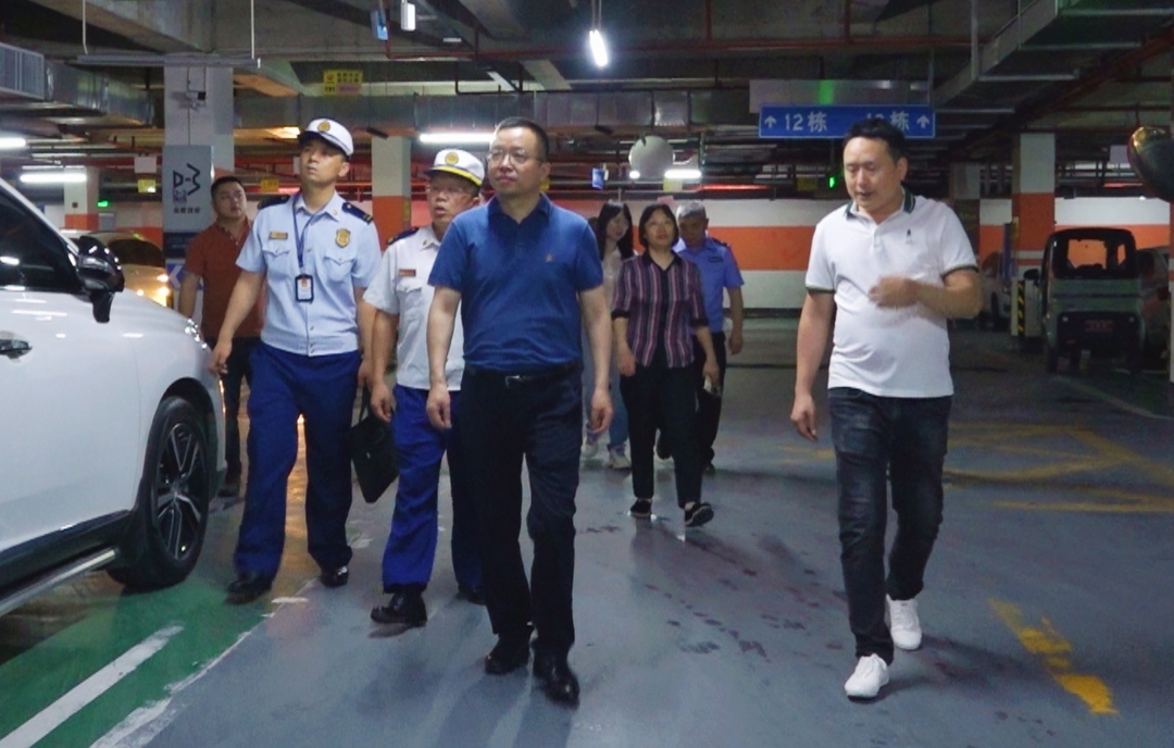 洞口县集中开展电动自行车安全隐患夜查行动