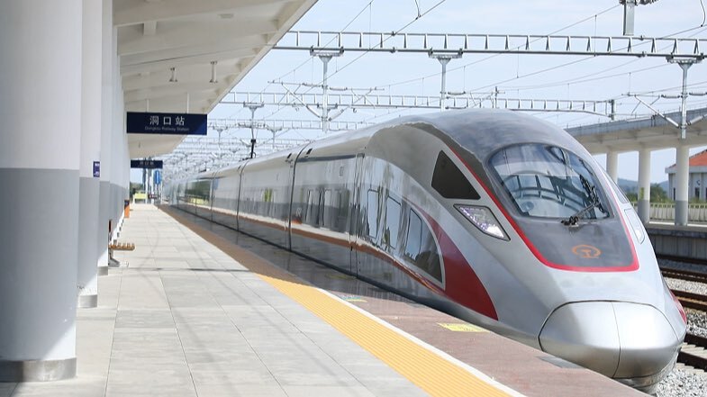 6月15日起 洞口实现高铁直达香港，全程耗时4时35分