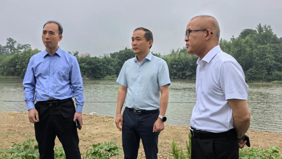 贺永亮督导中央生态环境保护督察交办信访问题整改工作(图1)