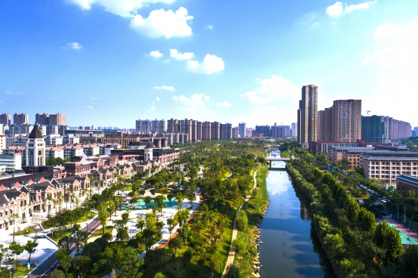 执“绿色”之笔 绘发展新篇