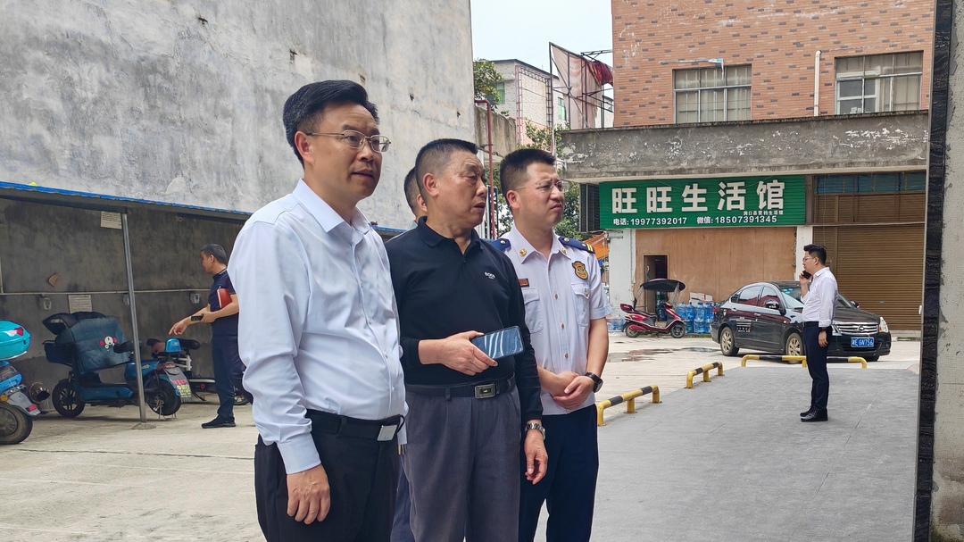 吴韬督导端午期间安全生产工作并巡河(图2)