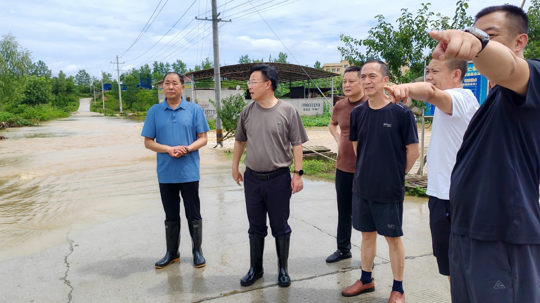 吴韬检查调度防汛救灾工作：全力以赴打好防汛抢险“主动仗”(图2)