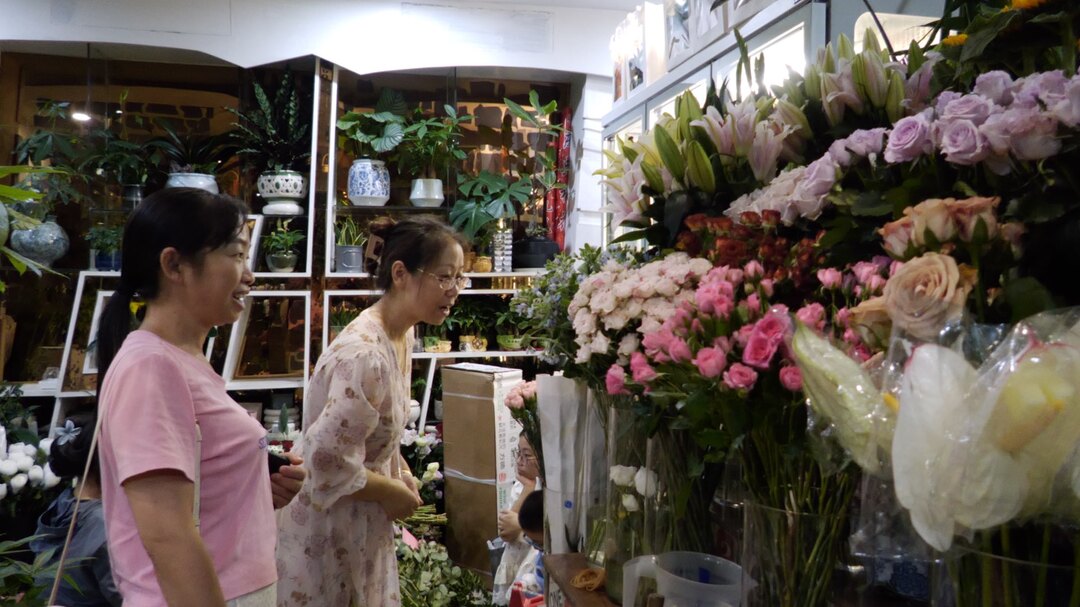 七夕催热“浪漫经济”  洞口鲜花市场火爆(图1)