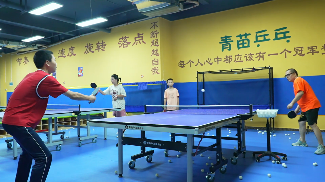 洞口：暑假学堂掀起“乒乓热”(图2)