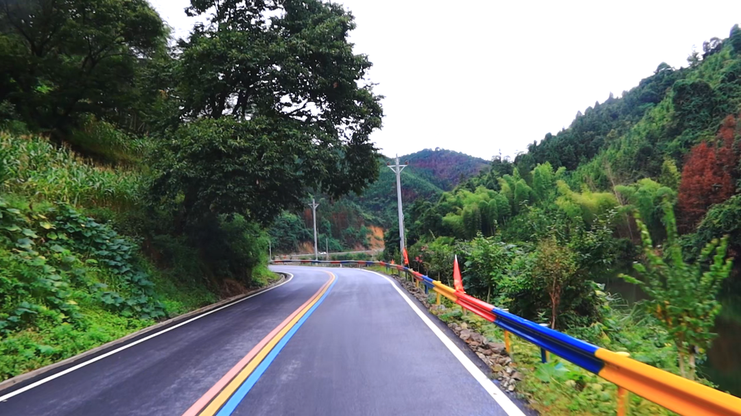 洞口﻿平古旅游专线公路参选2024年度“湖南省最美农村路”(图2)