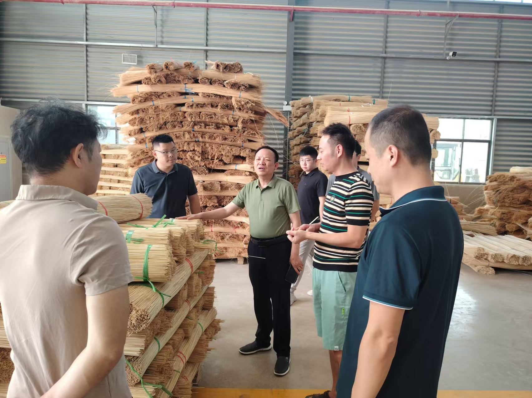 当好“四员” 扎实推进“两重”“两新”送解优专项行动