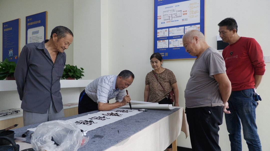 洞口：社区“综合养老”服务新模式让老人乐享幸福晚年(图4)