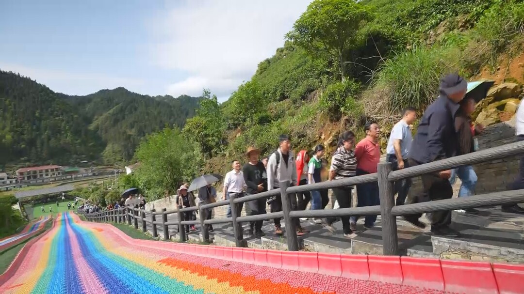 中秋国庆假期洞口县旅游市场持续火热(图2)