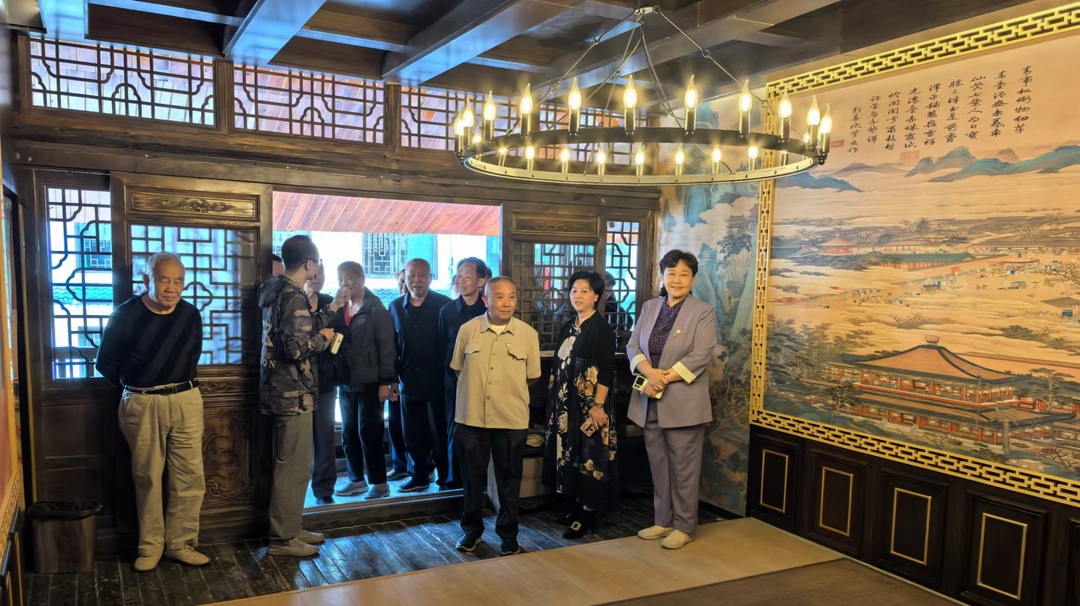 全市老科技工作者座谈会在洞口县召开(图1)