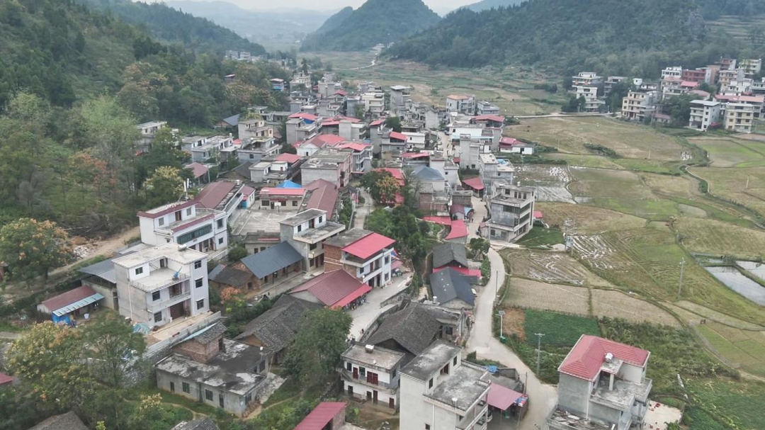 “样板台区”改造  让居民用上“放心电”