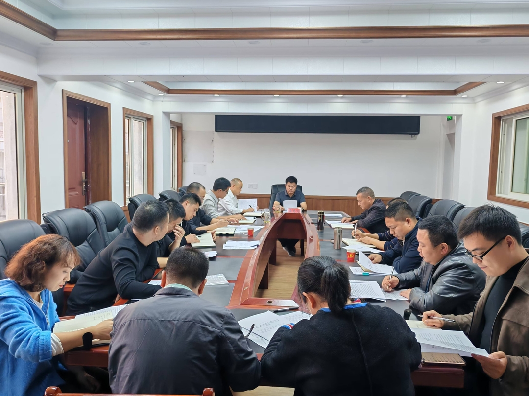 ﻿袁愈绍到黄桥镇调研督导“强信心、重担当、敢作为、塑形象”主题活动(图1)