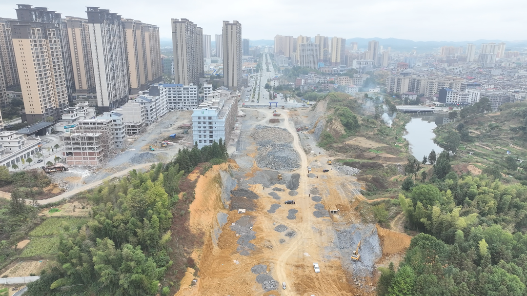 “强信心、重担当、敢作为、塑形象”——洞口县文昌街道：紧盯重点关键环节 推动城乡建设高质量发展(图1)
