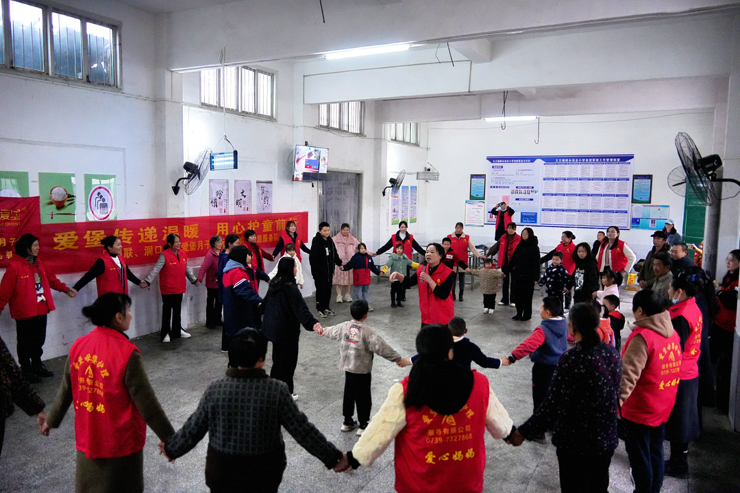 洞口爱心妈妈 用心护童前行(图1)