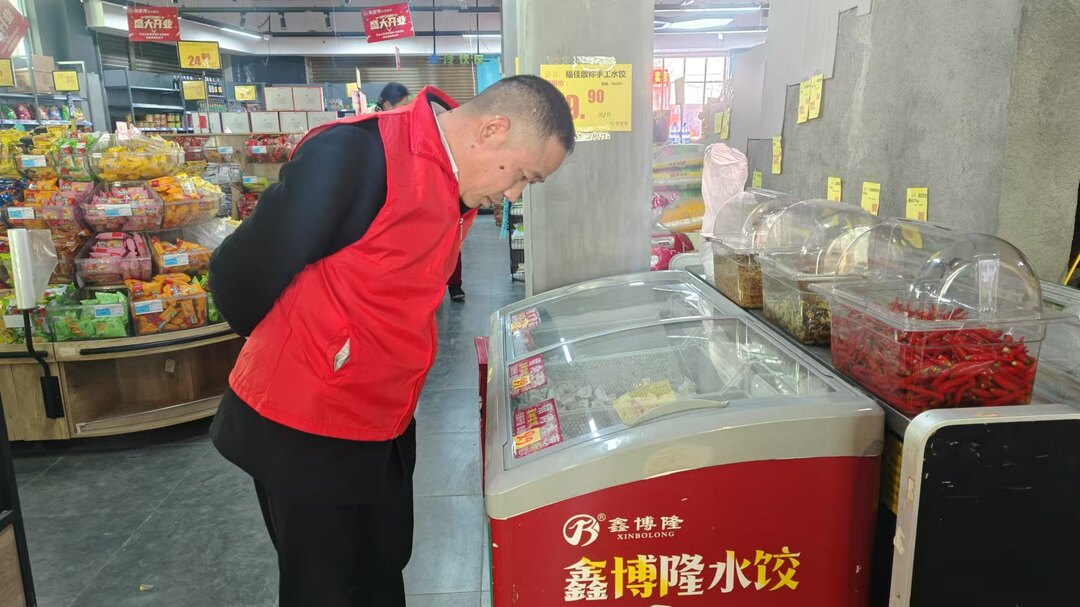 杨林镇：开展节前安全生产大检查  护航平安假期