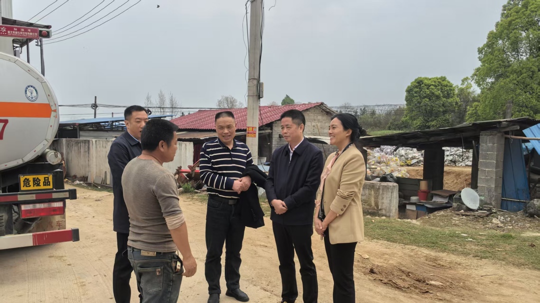 送油下乡 为春耕加“油”助力