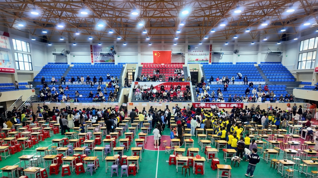 洞口县“体彩杯”第五届中小学生象棋赛暨第三届青少年围棋比赛开幕