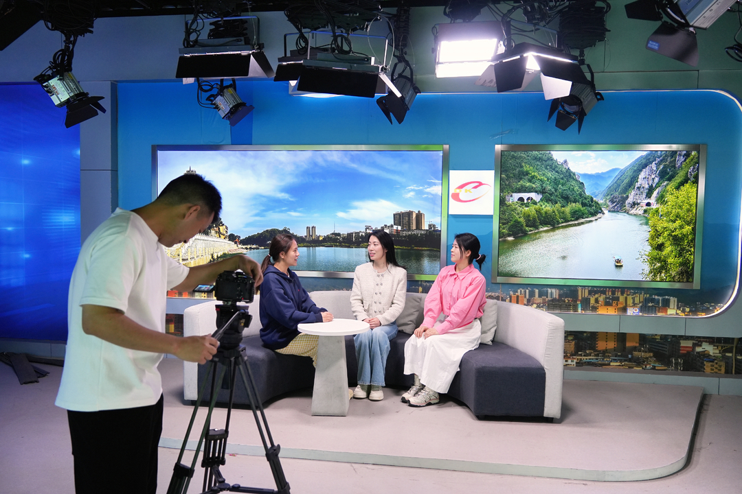 洞口县：致敬劳动者！劳模工匠“五一”专题短视频记录奋斗风采