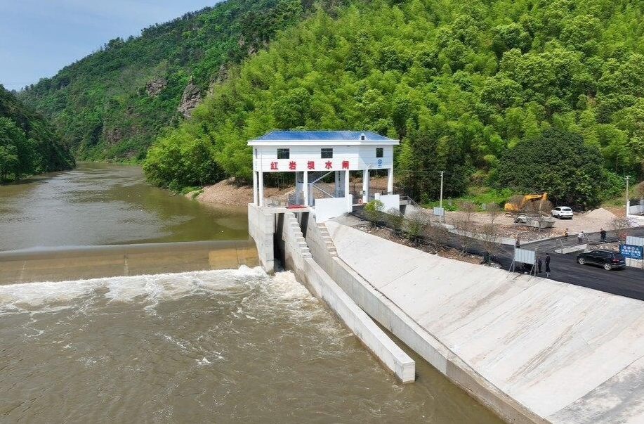 洞口县红岩坝：水闸迎新颜  灌溉保安宁 