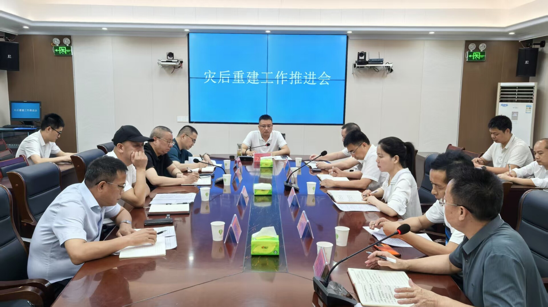 許治國(guó)調(diào)研督導(dǎo)災(zāi)后重建工作