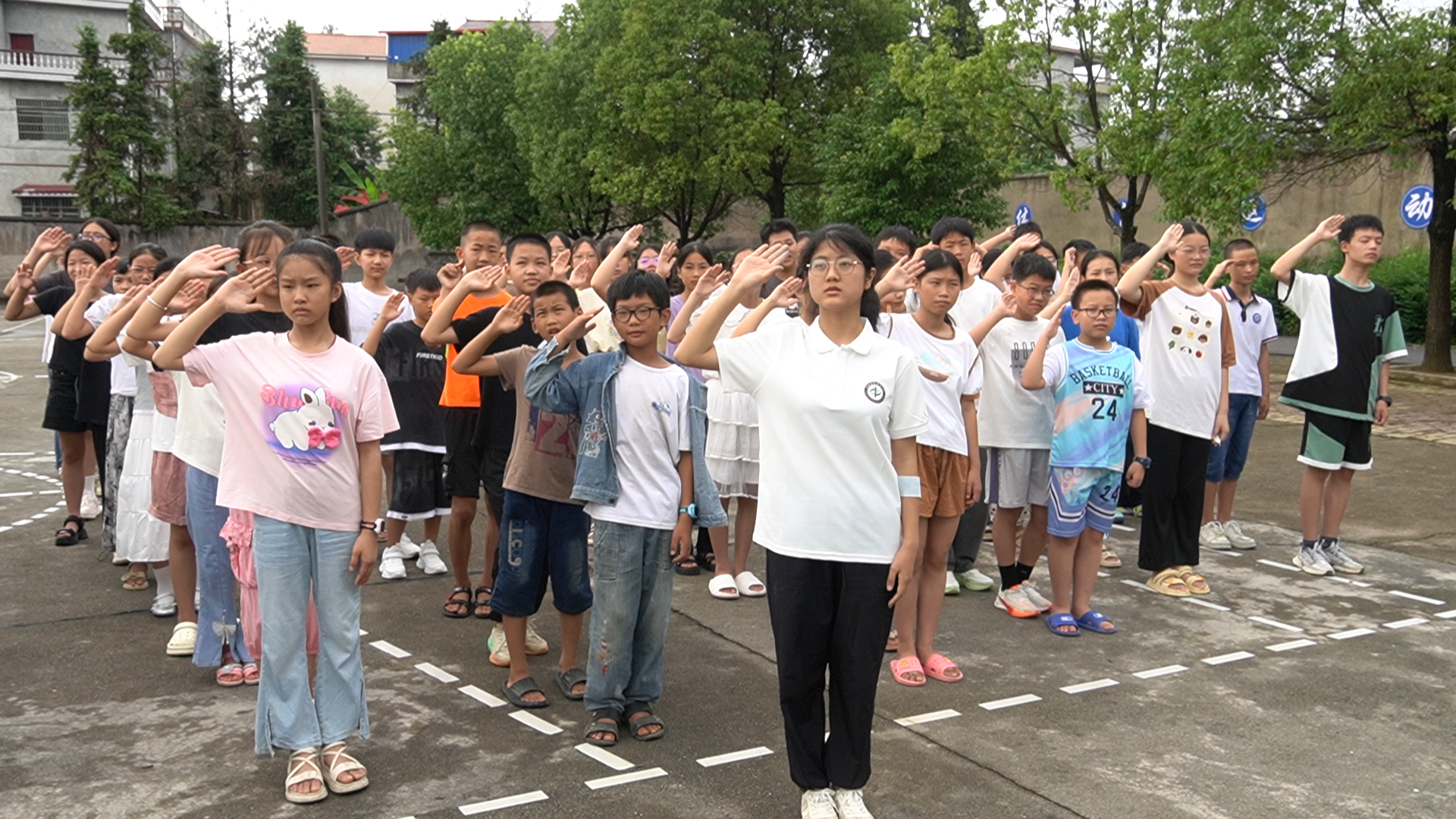 湖南科技大學(xué)、中南林業(yè)科技大學(xué)師生到我縣高沙鎮(zhèn)開展中小學(xué)生“愛心暑托”志愿服務(wù)活動(dòng)