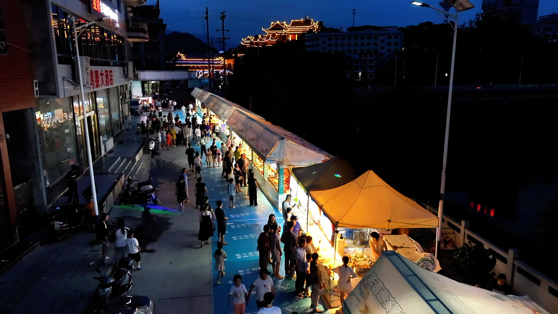 山門鎮(zhèn)：非遺點(diǎn)亮“夜經(jīng)濟(jì)”  傳統(tǒng)文化激活消費(fèi)活力