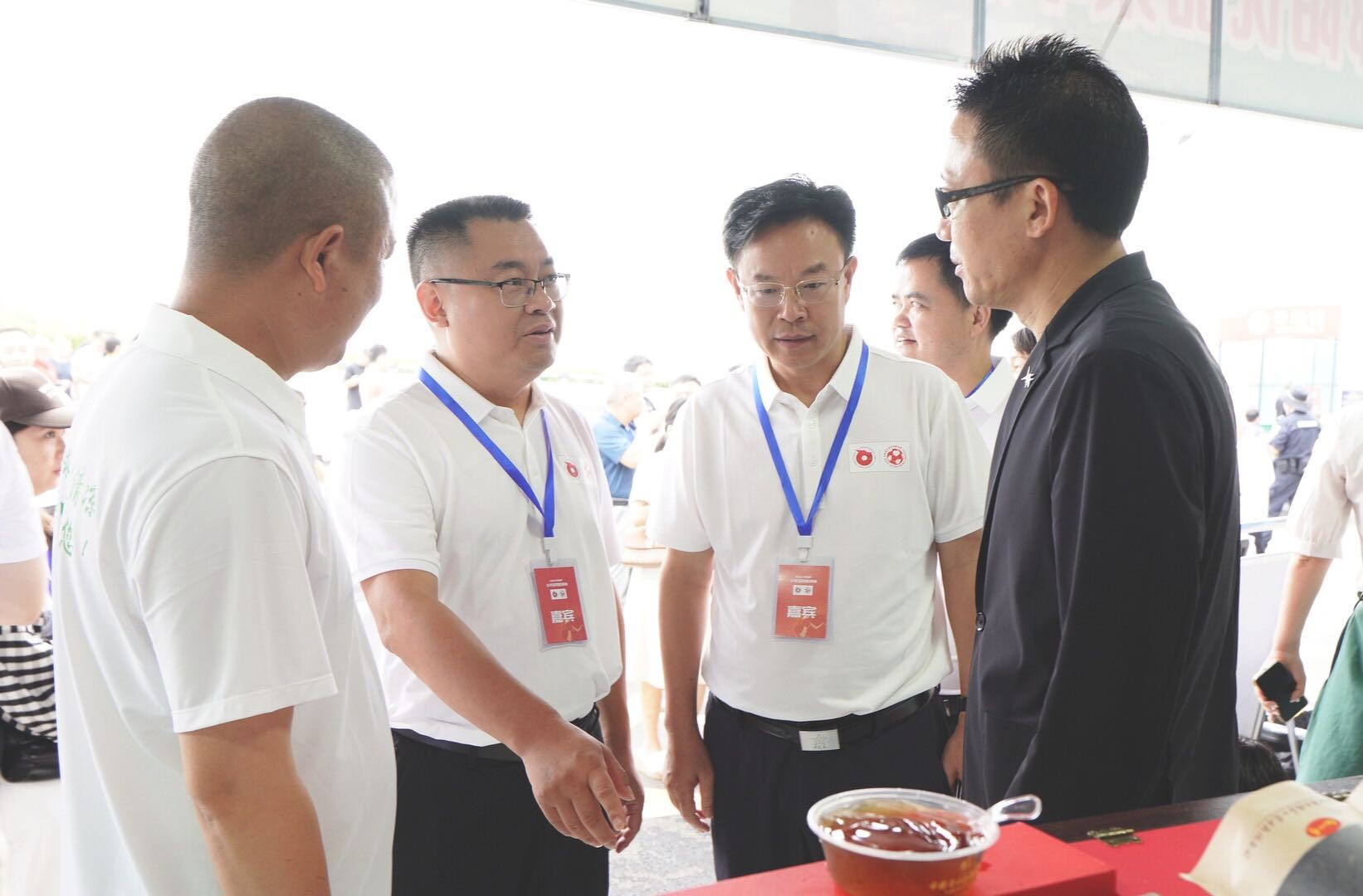 两家洞口品牌亮相2025年“侨心杯”少年足球邀请赛邵阳优品集萃展
