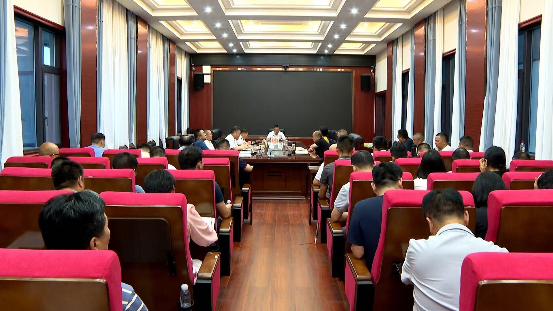 洞口县召开安全生产工作部署推进会