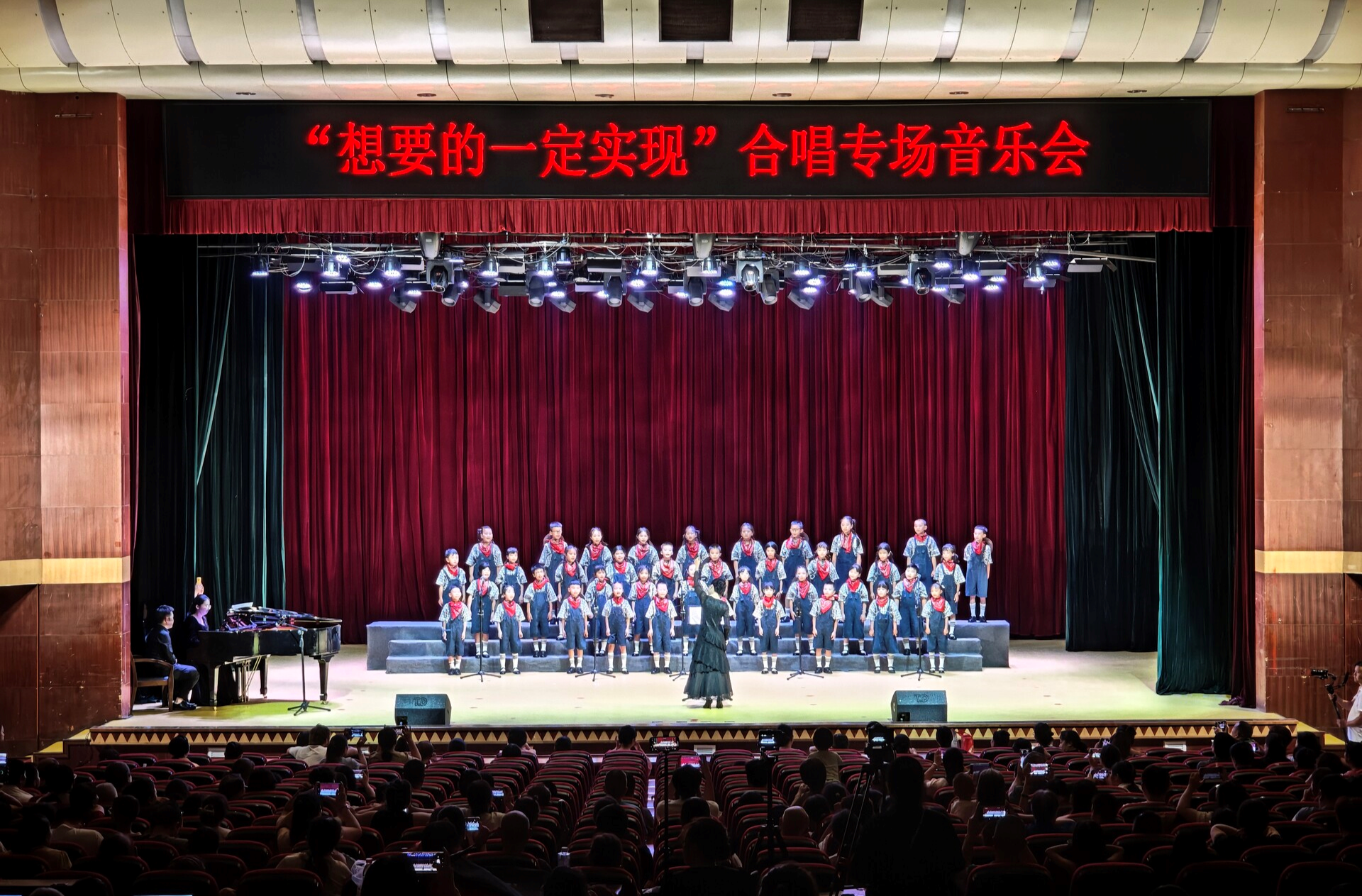 群众合唱团“咏”动桔城大地