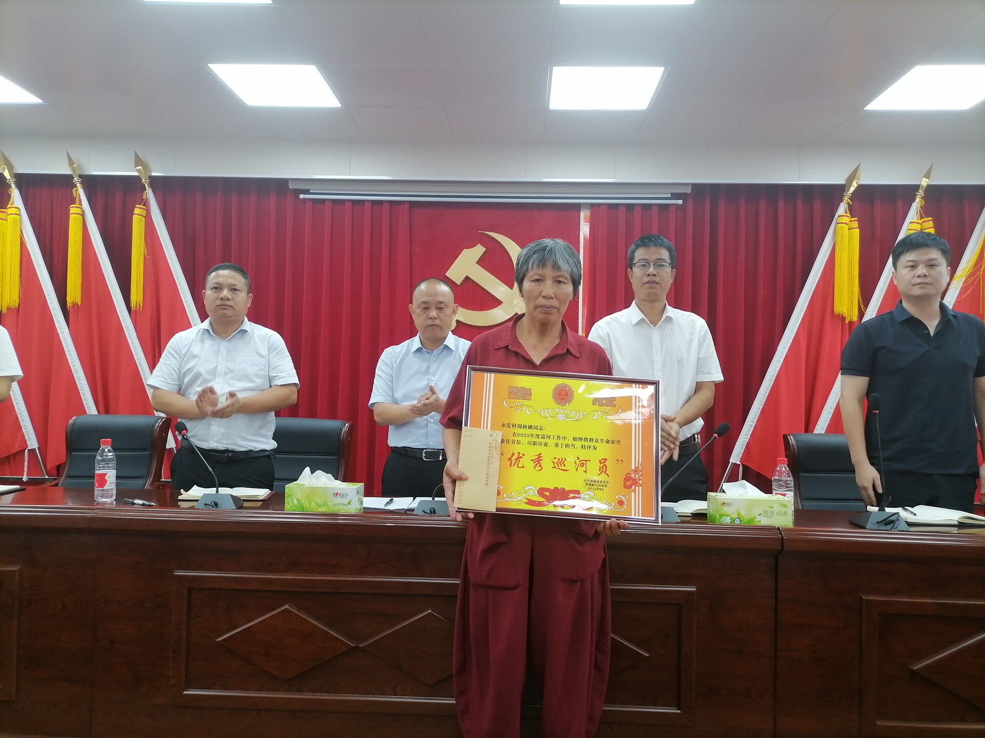 黄桥镇召开防溺水巡河员表彰大会：致敬“河道守护者”