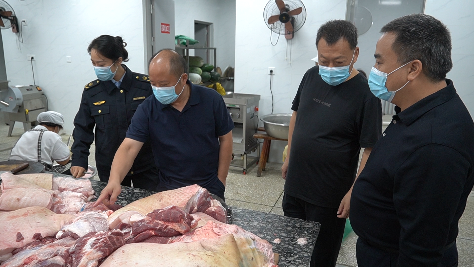 洞口：加强供校企源头监管 实地暗访督导校园食品安全