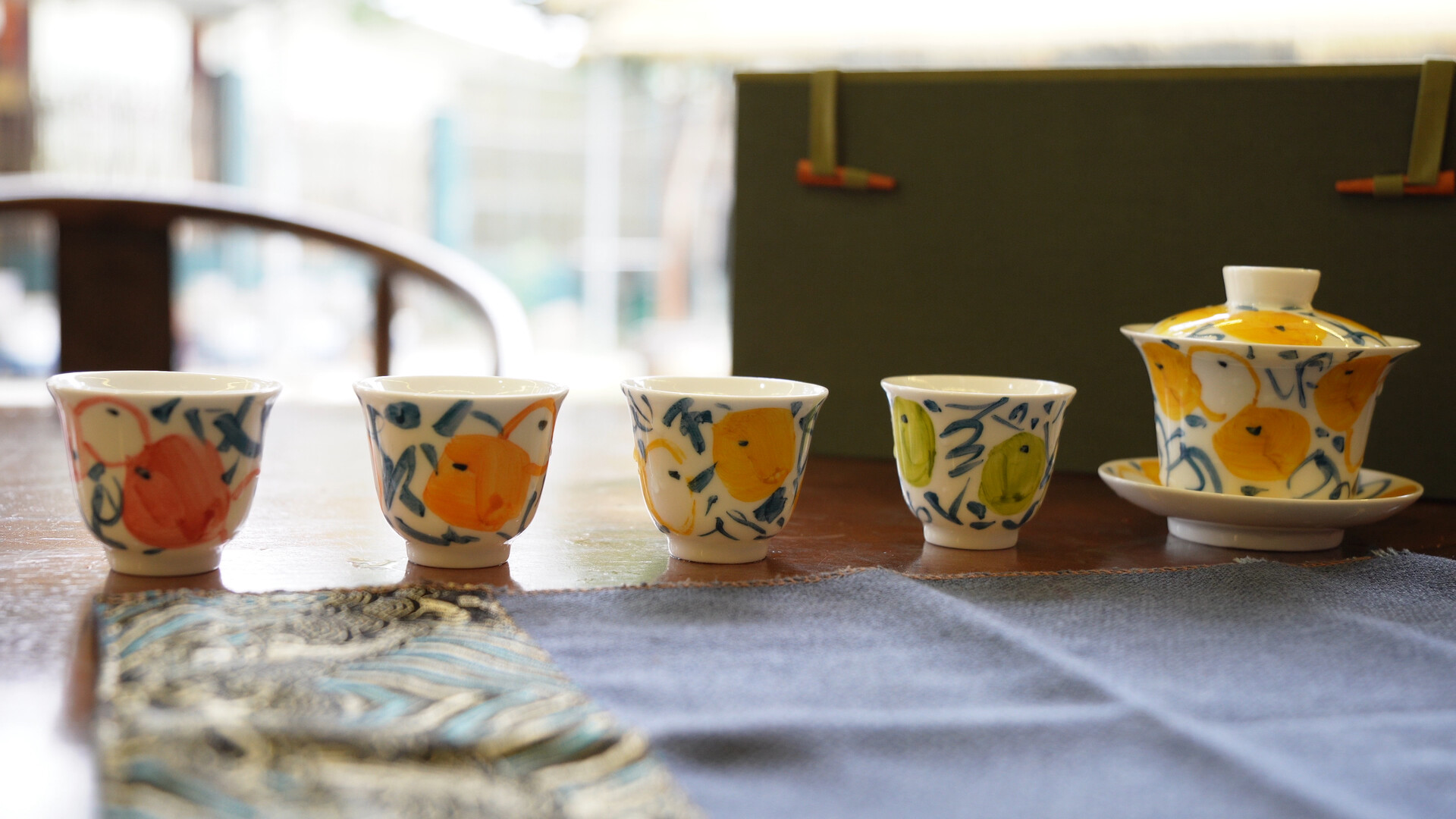 雪峰蜜桔“四态”入瓷，解锁宋瓷新表达