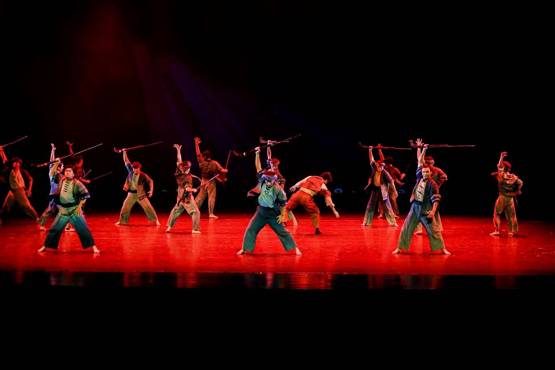 洞口县原创群舞《永远的嗅枪队》亮相第十四届艺术节第二十届群星奖舞蹈终评