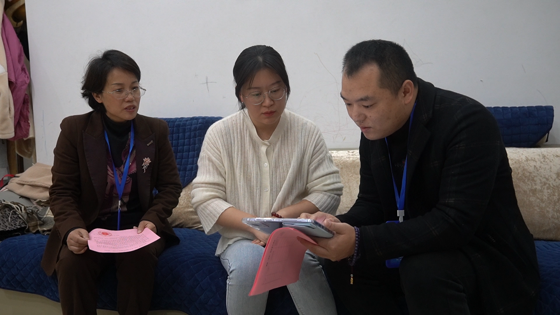 县统计局开展1%人口抽样调查入户登记工作