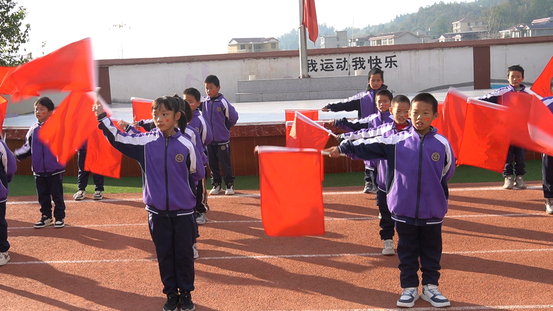 黄桥镇九峰完全小学：阳光运动助力学生健康成长