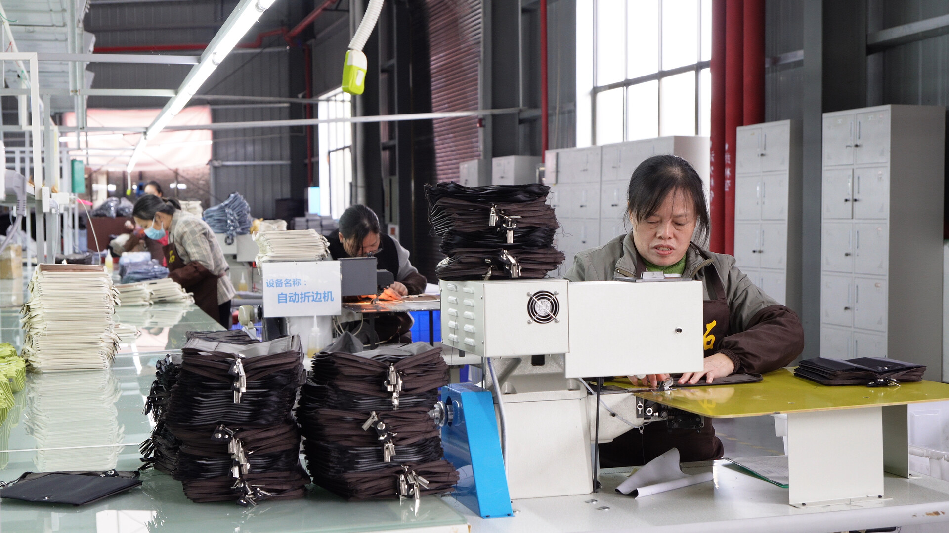 洞口：小车间撬动大民生 家门口铺就致富路