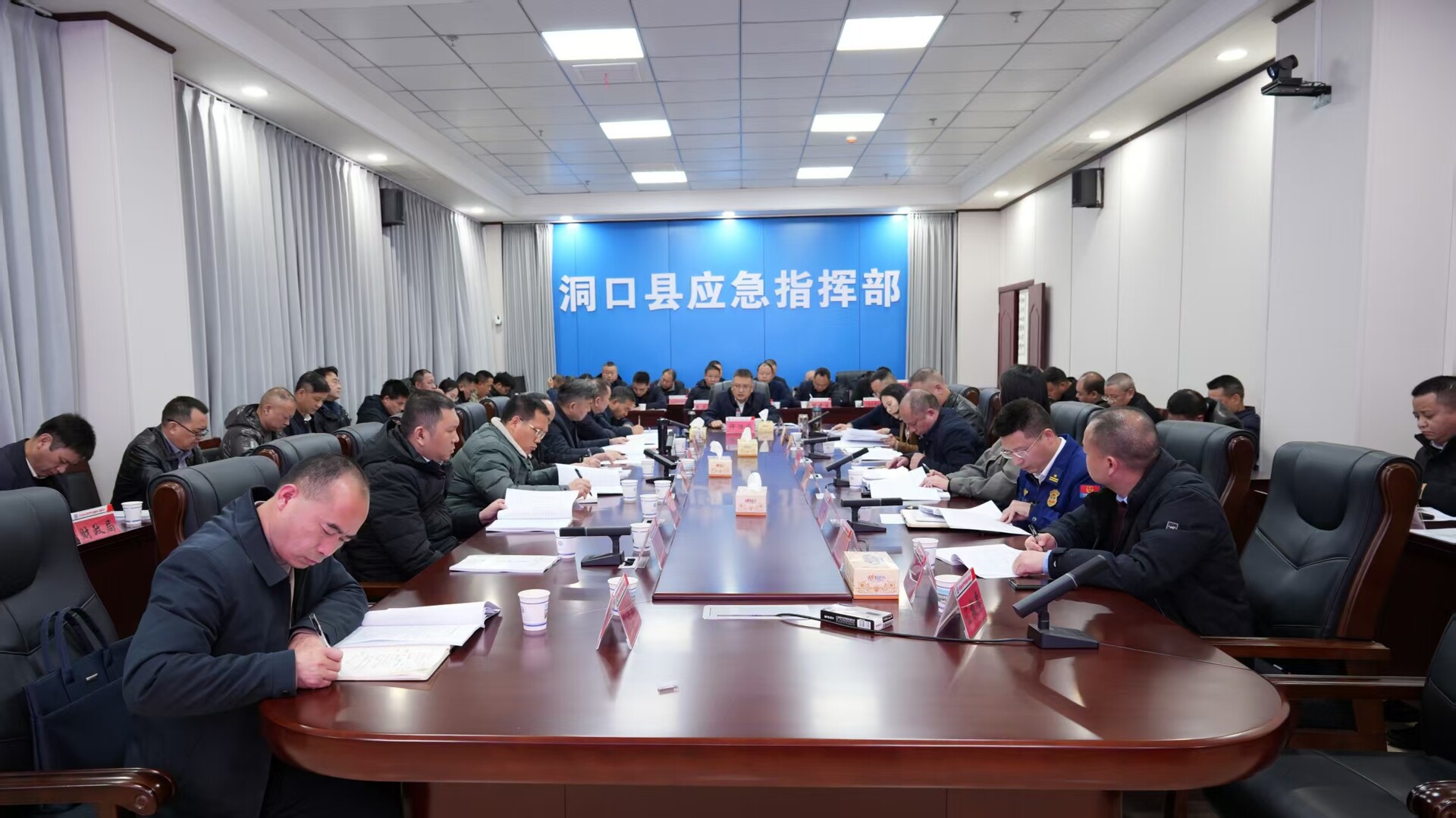 县应安委召开2026年度第一次全体（扩大）会议