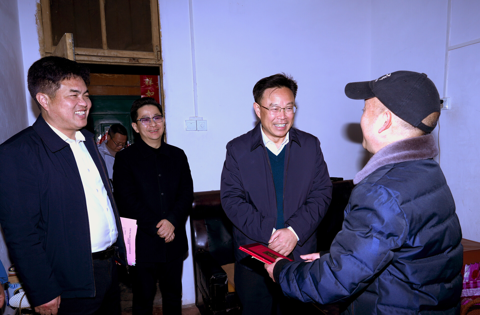 新春暖意浓 真情润心田——吴韬开展2026年走访慰问送温暖活动