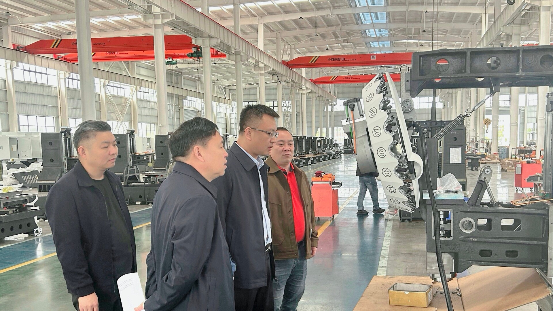 许治国到县经开区开展“企业服务年”行动专题调研