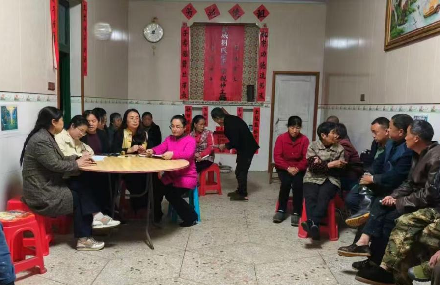 毓兰镇凤溪村：院落围坐聚合力 分片推进见实效